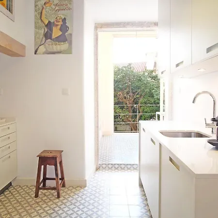 Cec Charm And Light! Downtown In Principe Real! * Lisboa