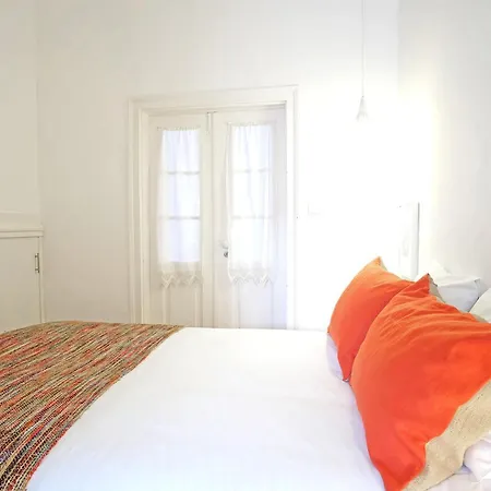 Cec Charm And Light! Downtown In Principe Real! Апартаменты *