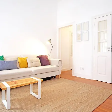 Cec Charm And Light! Downtown In Principe Real! *