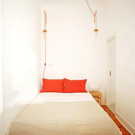 Cec Charm And Light! Downtown In Principe Real! شقة